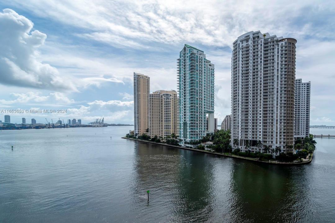 300 Biscayne Blvd Way 902, Miami, Florida 33131