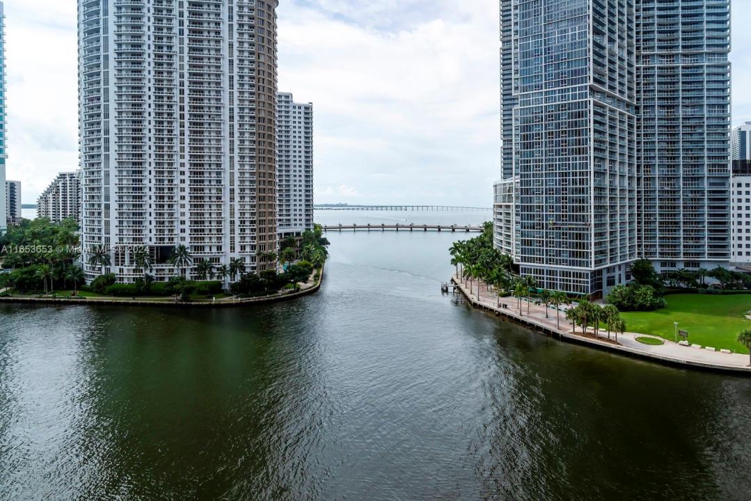 300 Biscayne Blvd Way 902, Miami, Florida 33131
