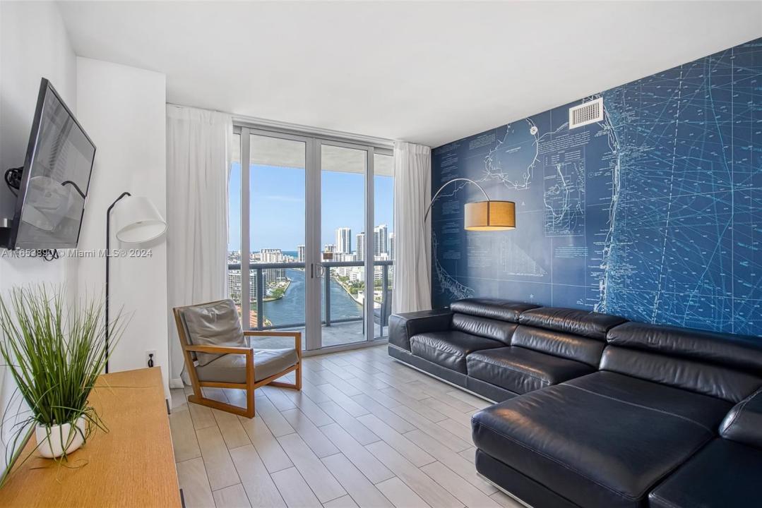 2602 E Hallandale Beach Blvd R2304, Hallandale Beach, فلوريدا 33009, الولايات المتحدة