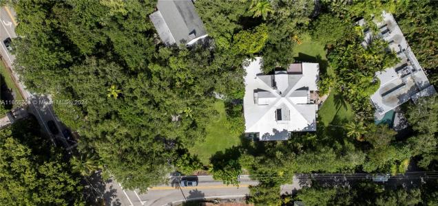 1701 S Bayshore Dr, Miami, Florida 33133, USA