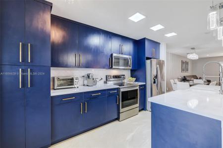 1636 NW 113th Way 1636, Pembroke Pines, Florida 33026, USA