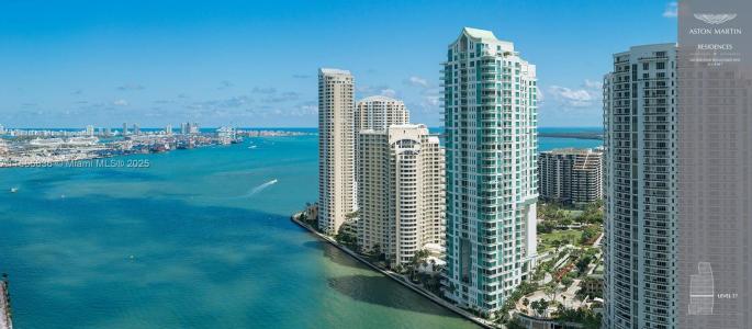 300 Biscayne Blvd Way 2702, Miami, Florida 33131, USA