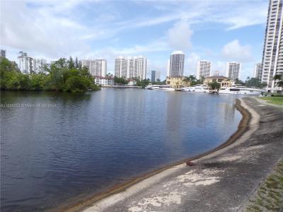 3030 Marcos Dr T101, Aventura, Florida 33160, USA