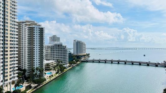 495 Brickell Ave 4902, Miami, Florida 33131, USA
