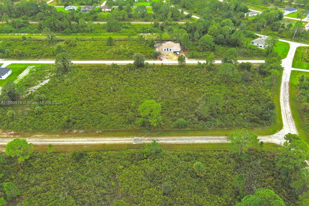 642 Vasser Ave S, Lehigh Acres, Florida 33974, Stati Uniti