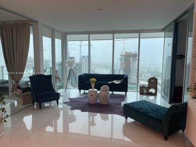 1040 Biscayne Blvd 2607, Miami, Florida 33132, USA