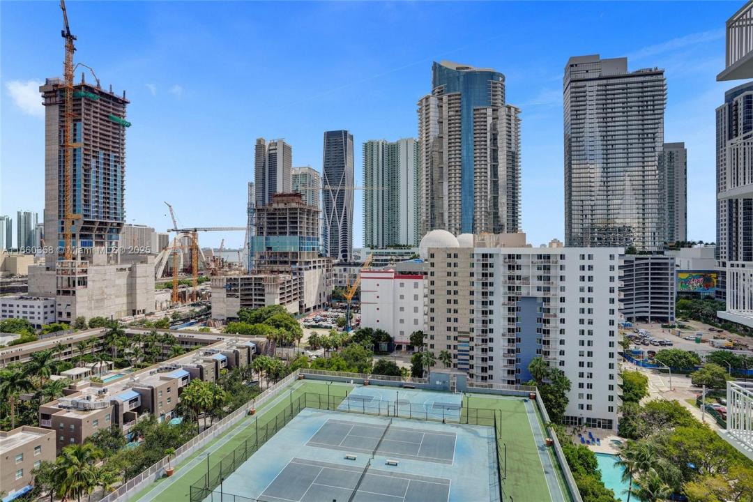 850 N Miami Ave W-1810, Miami, Florida 33136, Amerika Birleşik Devletleri