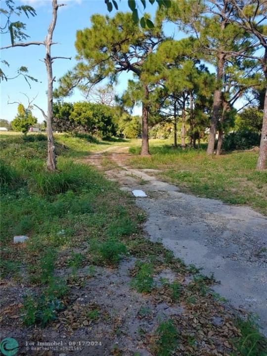 NW 13th St, Pompano Beach, Florida 33069