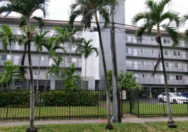 900 SW 84th Ave 207A, Miami, Floride 33144, États-Unis