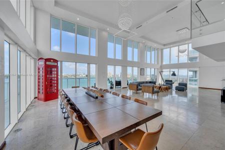 7939 EAST DRIVE 15, North Bay Village, Florida 33141, HOA KỲ