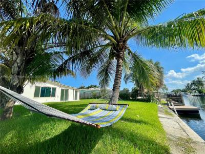 4461 SW 34th Dr, Dania Beach, Florida 33312, USA