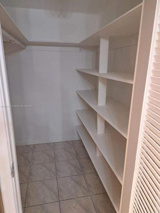 18061 Biscayne Blvd 702, Aventura, فلوريدا 33160, الولايات المتحدة