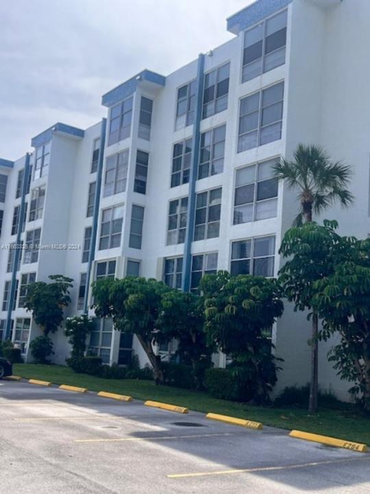 17570 Atlantic Blvd 401, Sunny Isles Beach, Floride 33160, États-Unis