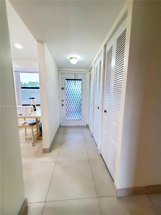 2941 N Nob Hill Rd 301, Sunrise, Florida 33322, Estados Unidos