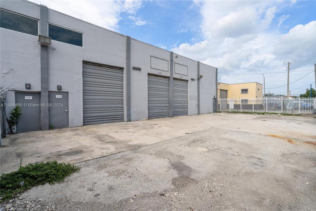 4201 NW 37th Ct 3725, Hialeah, Florida 33142