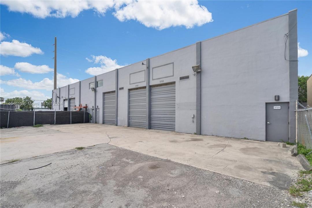 4201 NW 37th Ct 3725, Hialeah, Florida 33142
