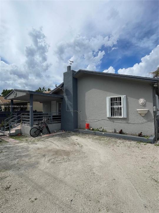 1143 NW 27th St, Miami, Florida 33127, Estados Unidos