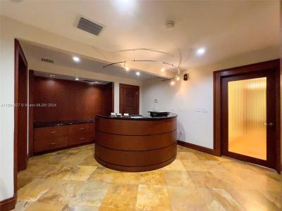 4551 Ponce De Leon Blvd, Coral Gables, Florida 33146, USA