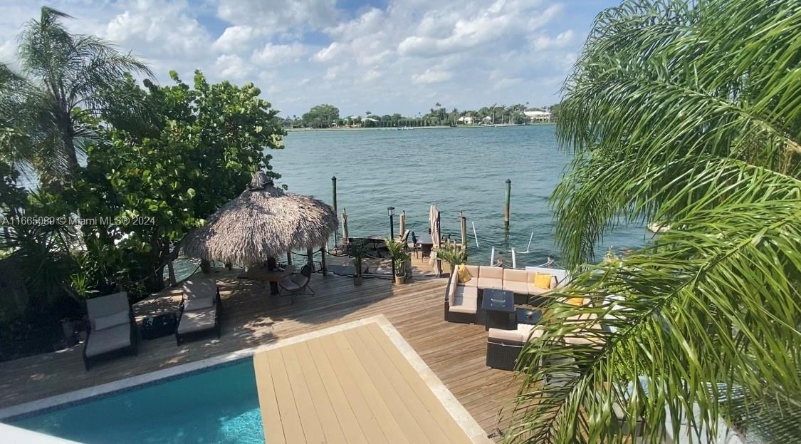 1531 Stillwater Dr, Miami Beach, Flórida 33141, Estados Unidos