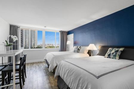 19201 Collins Ave 743, Sunny Isles Beach, Florida 33160, USA