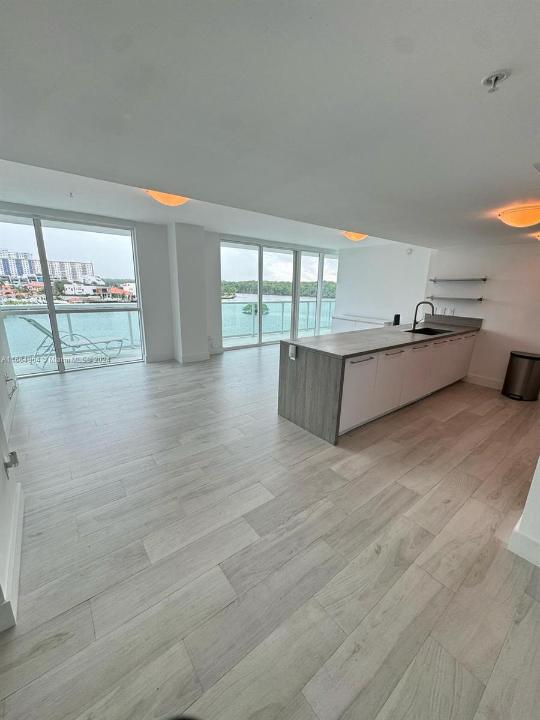 400 Sunny Isles Blvd 419, Sunny Isles Beach, Floride 33160, États-Unis