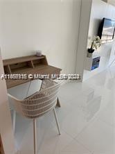 1750 N Bayshore Dr 1212, Miami, Florida 33132, USA