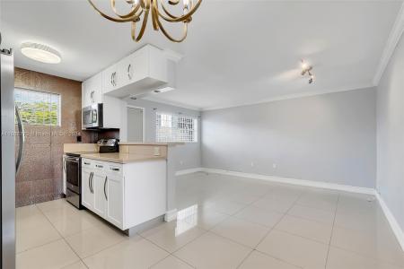 2496 SW 17th Ave 5307, Miami, Florida 33145, USA