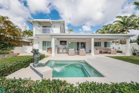 2140 NE 24th St, Wilton Manors, Florida 33305