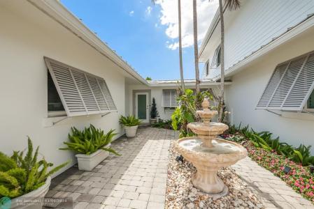 2140 NE 24th St, Wilton Manors, Florida 33305