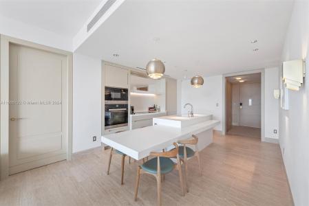 9111 Collins Ave N-414, Surfside, 佛羅里達州 33154, 美國
