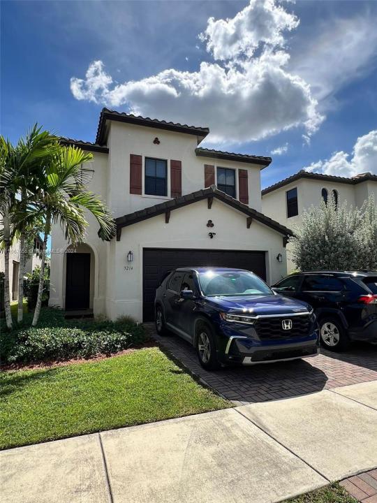 3214 W 97th St, Hialeah, Floride 33018, États-Unis