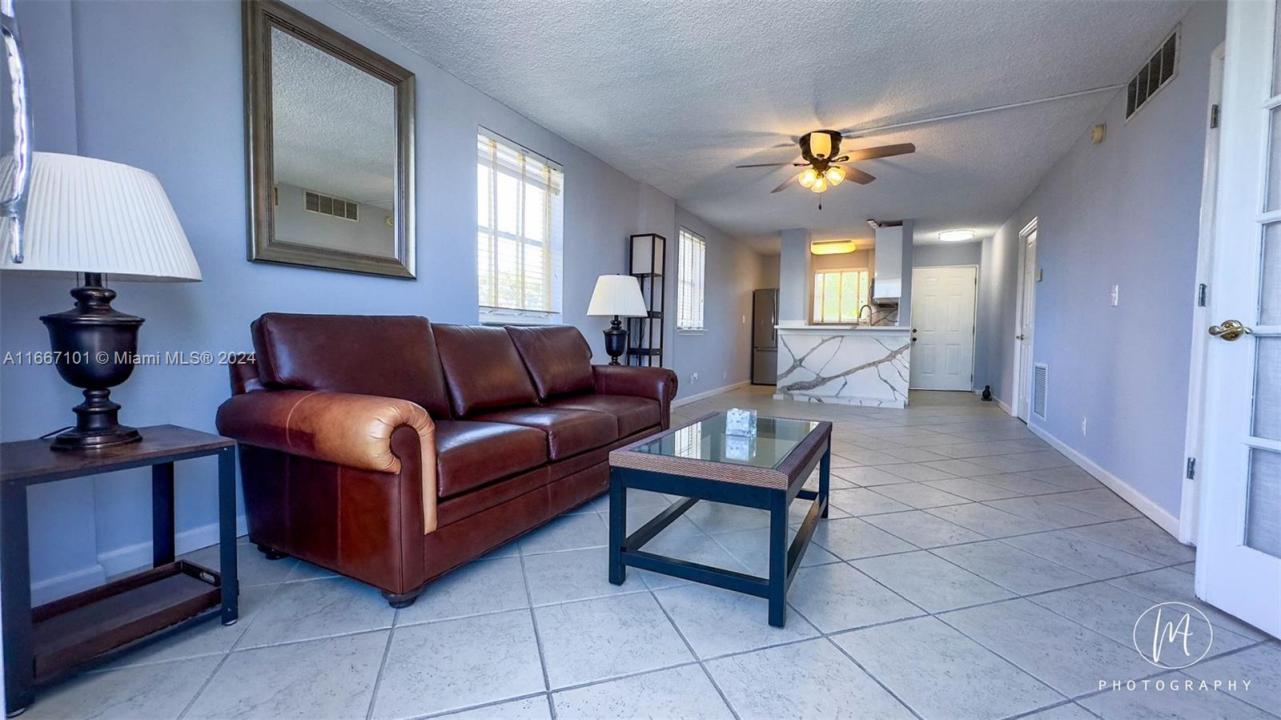 1731 SE 15th St 315, Fort Lauderdale, Floryda 33316, USA