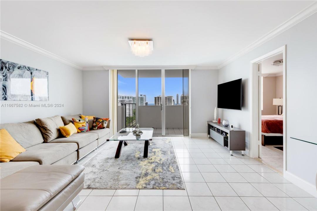 2750 NE 183rd St 1910, Aventura, Florida 33160, Amerika Birleşik Devletleri