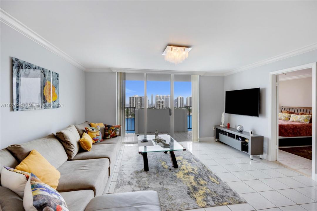 2750 NE 183rd St 1910, Aventura, Florida 33160, Amerika Birleşik Devletleri