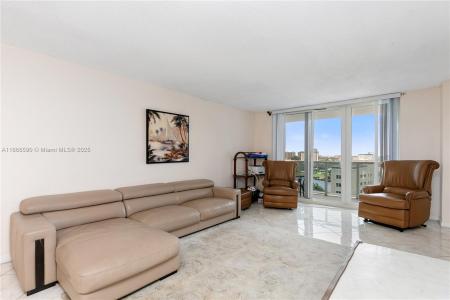 3800 S Ocean Dr 811, Hollywood, Florida 33019, USA