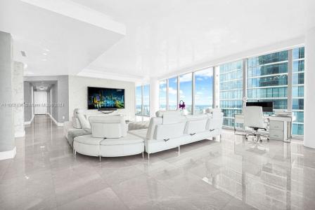 17901 Collins Ave 4005, Sunny Isles Beach, Florida 33160, USA