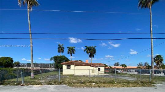 13400 Alexandria Dr, Opa-Locka, フロリダ 33054, アメリカ合衆国