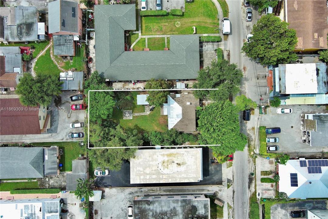 2042 SW 4th St, Miami, 佛羅里達州 33135, 美國