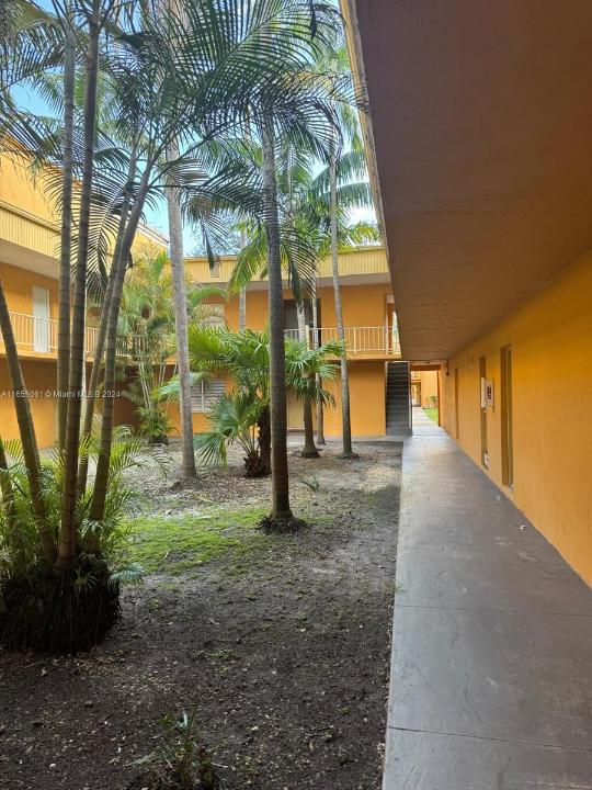 18101 NW 68th Ave D207, Hialeah, Floride 33015, États-Unis