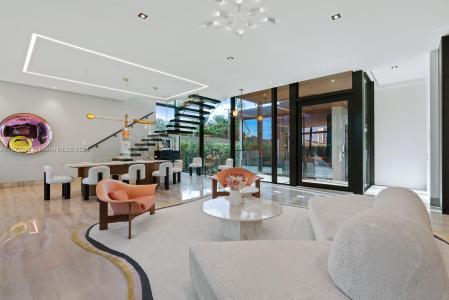 2051 N Bay Rd, Miami Beach, Florida 33140