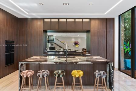 2051 N Bay Rd, Miami Beach, Florida 33140