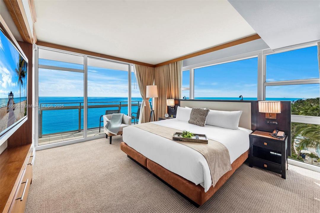 Miami Beach, Floryda 33141, USA