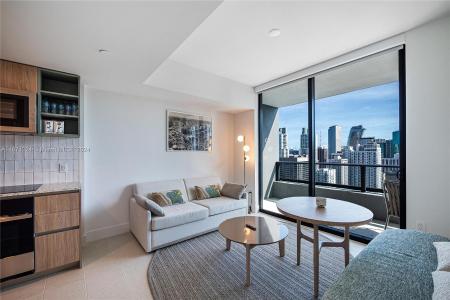 601 NE 1 3214, Miami, Florida 33132, USA