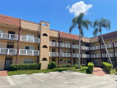 9300 Sunrise Lakes Blvd 303, Sunrise, Florida 33322, USA