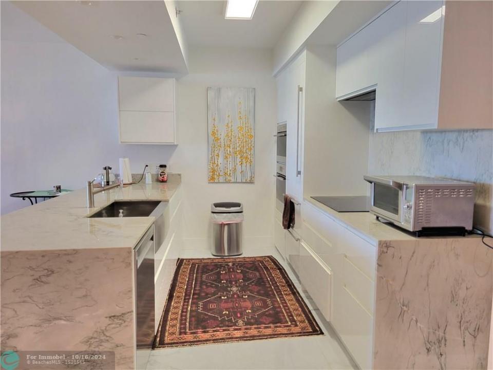 1830 S Ocean Dr 5111, Hallandale Beach, Florida 33009