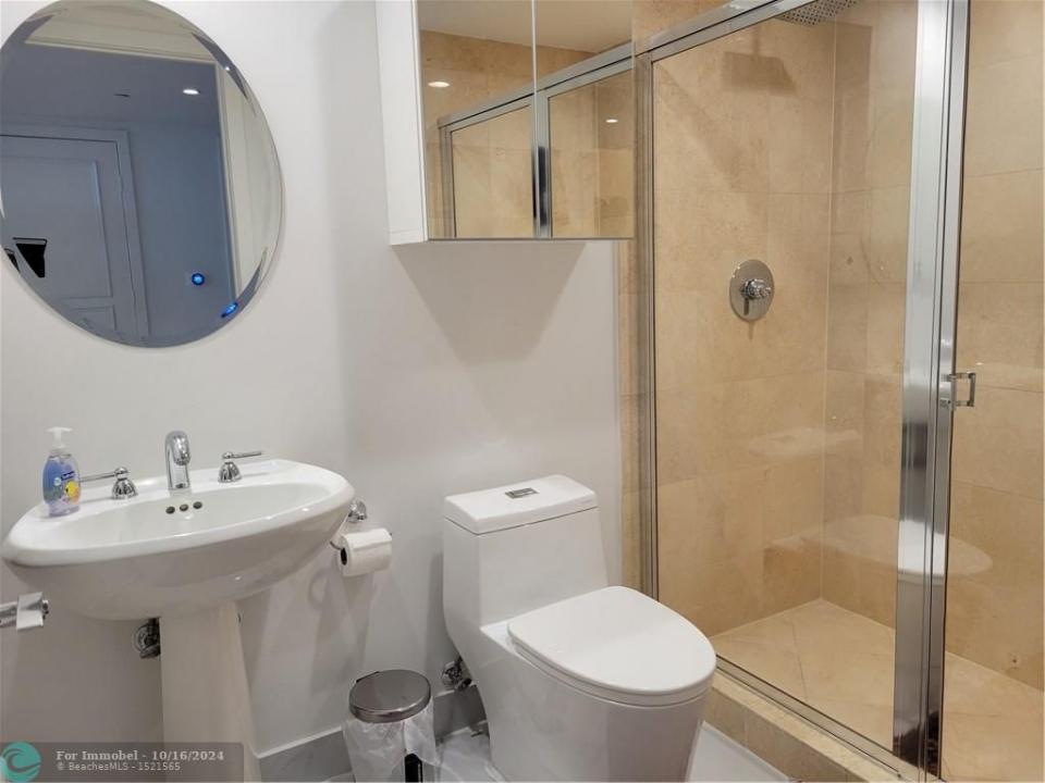 1830 S Ocean Dr 5111, Hallandale Beach, Florida 33009