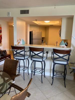 5880 Collins Ave 404, Miami Beach, Florida 33140, Estados Unidos