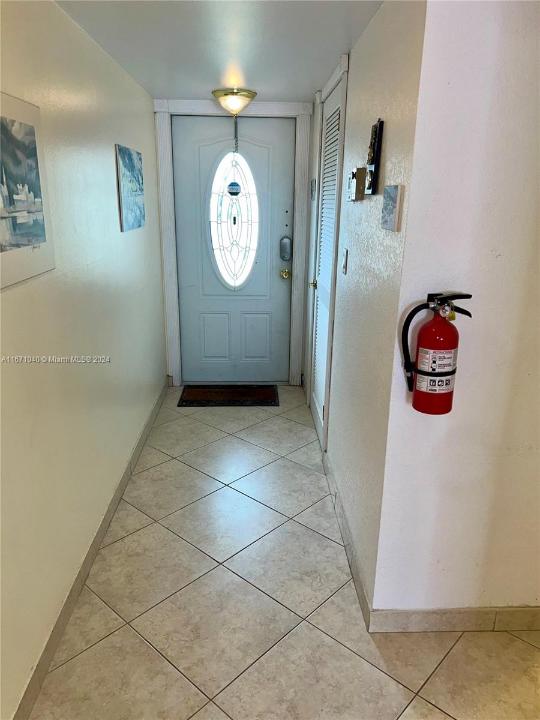 9720 S Hollybrook Lake Dr 101, Pembroke Pines, Florida 33025, Estados Unidos