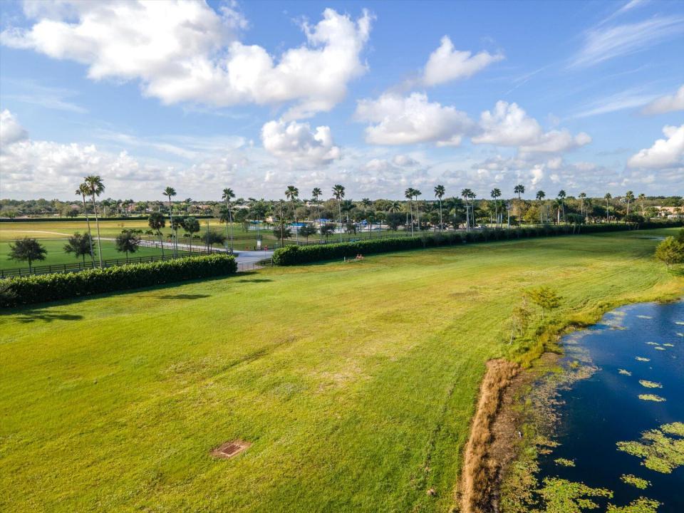 2970 Greenbriar Boulevard, Wellington, Floryda 33414, USA