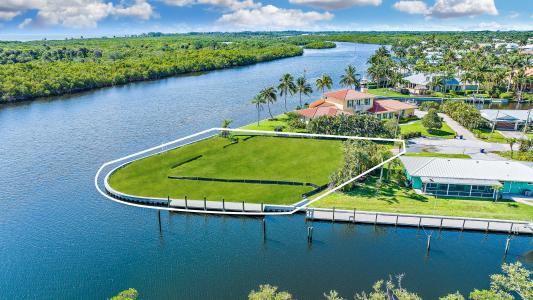 8595 SE Palm Street, HOBE SOUND SHORES, Hobe Sound, Florida 33455